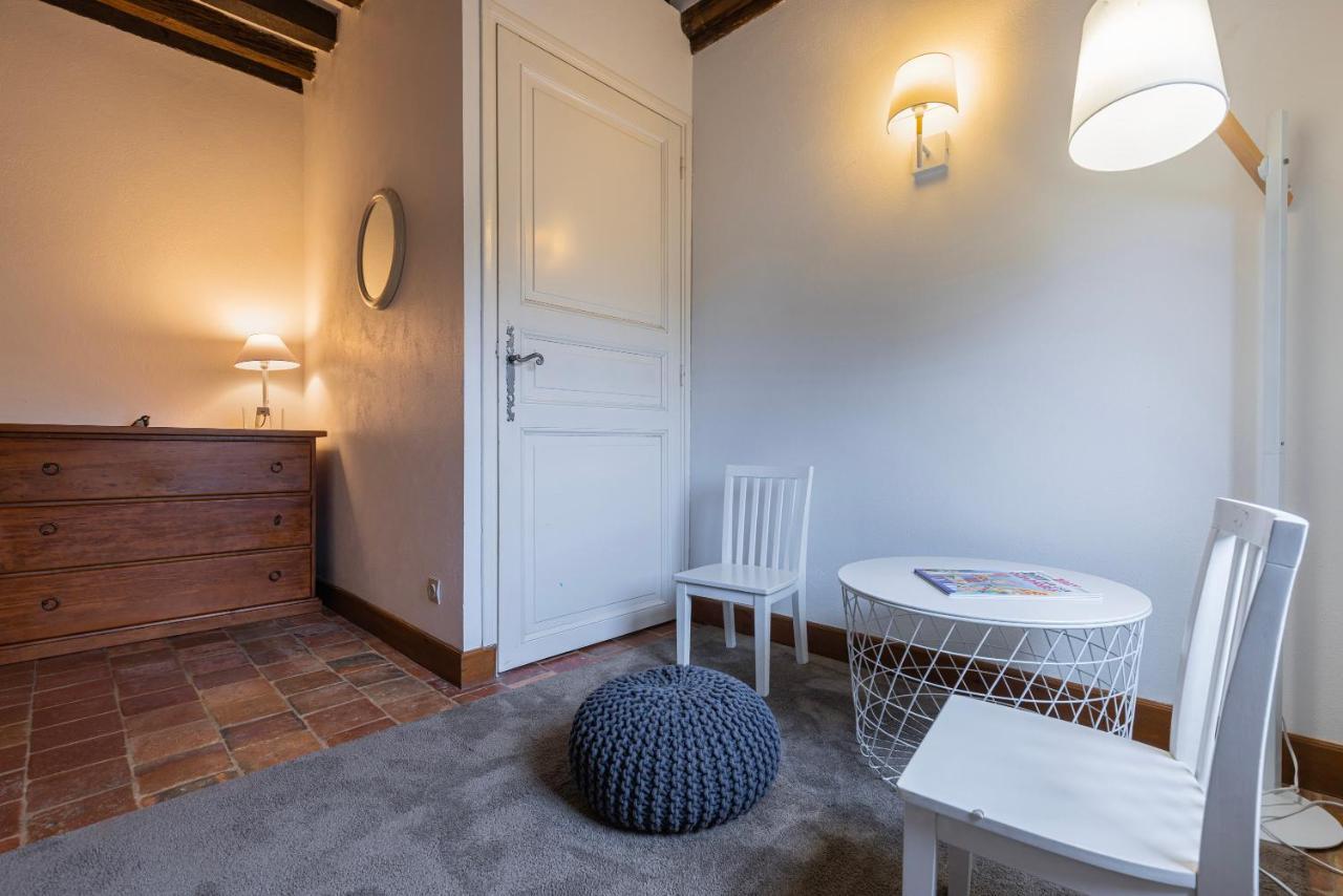 Maison Jardin Gaillard disposant d'une piscine chauffée Bieville-en-Auge Esterno foto