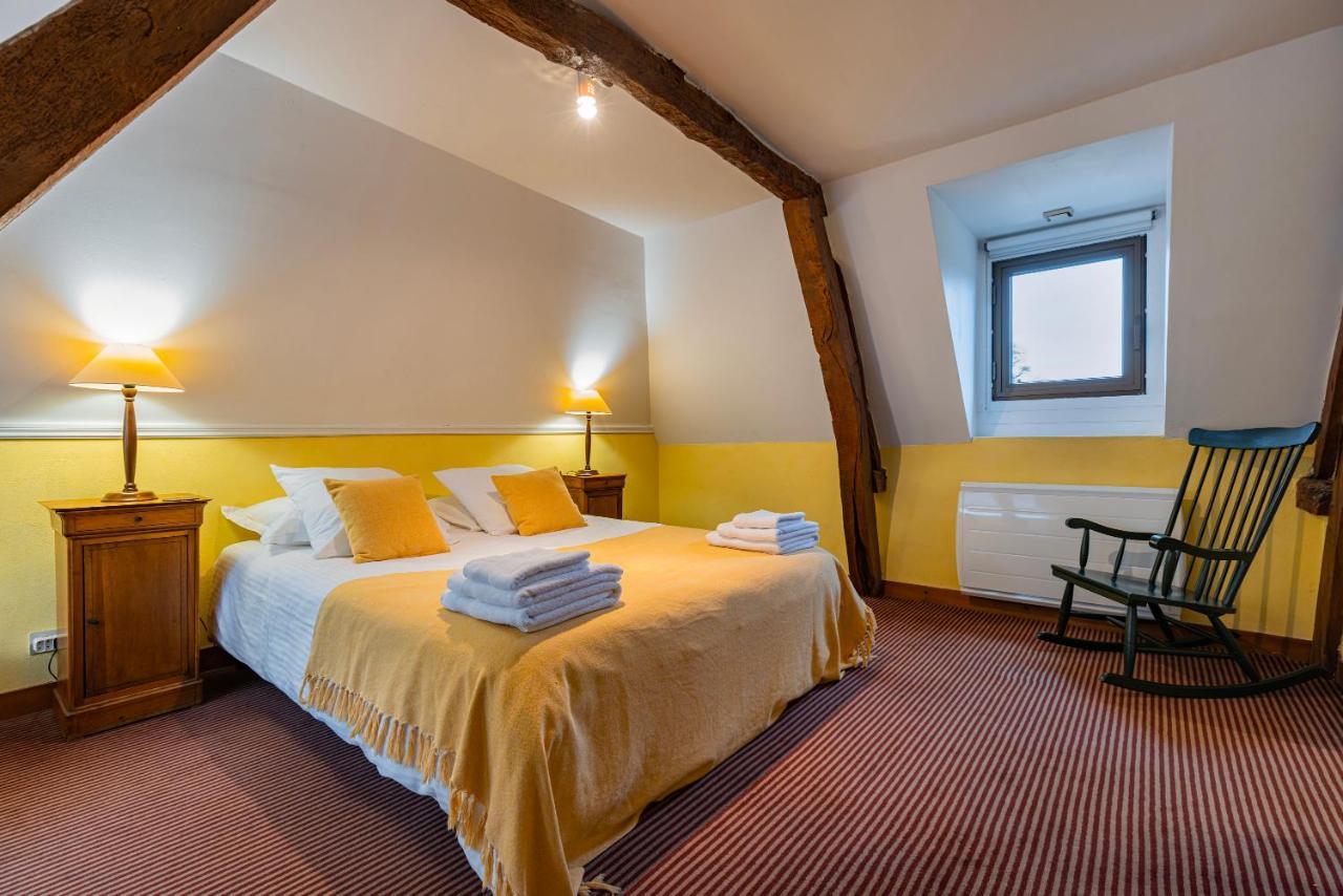 Maison Jardin Gaillard disposant d'une piscine chauffée Bieville-en-Auge Esterno foto