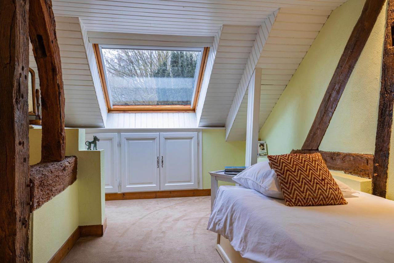 Maison Jardin Gaillard disposant d'une piscine chauffée Bieville-en-Auge Esterno foto