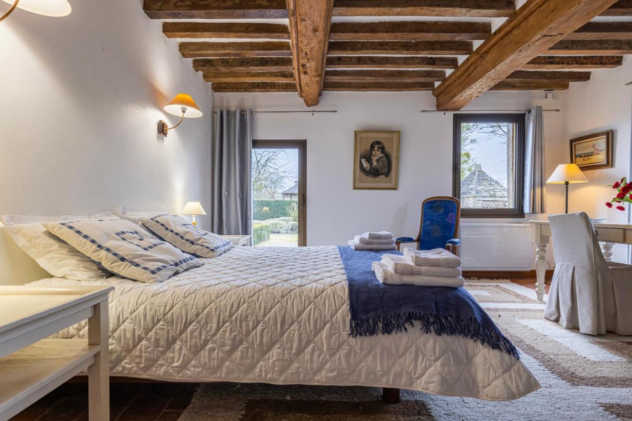 Maison Jardin Gaillard disposant d'une piscine chauffée Bieville-en-Auge Esterno foto