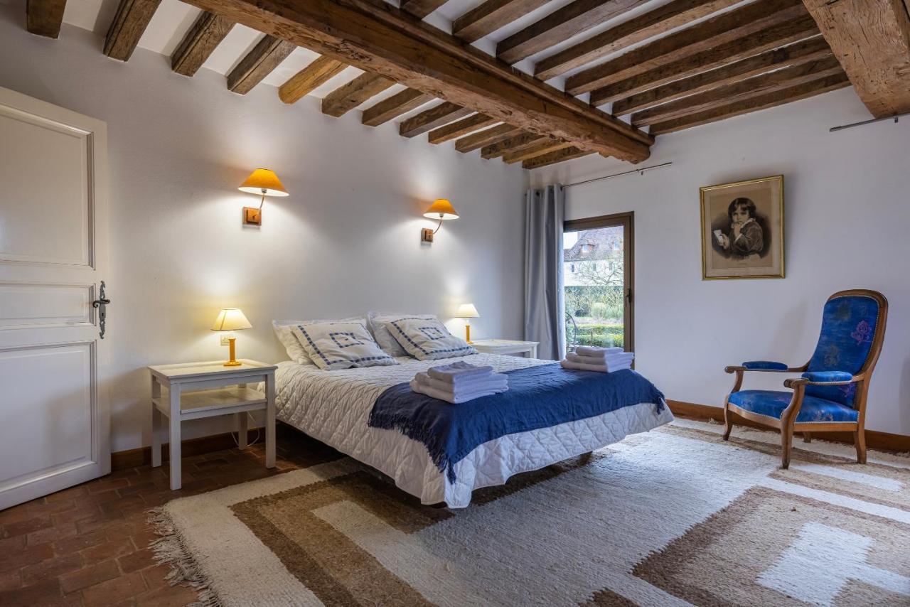 Maison Jardin Gaillard disposant d'une piscine chauffée Bieville-en-Auge Esterno foto